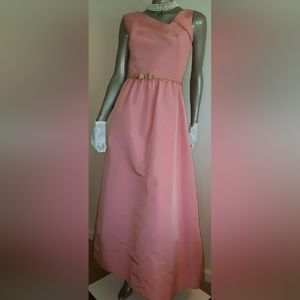 □$5,000 OSCAR DE LA RENTA BLUSH PINK SILK LONG RUNWAY GOWN US 6